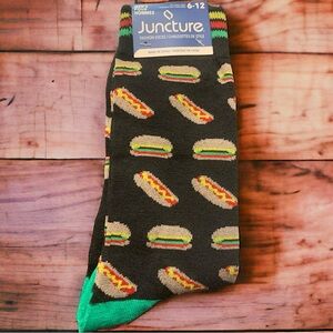 NWT Hotdogs Hamburgers Novelty Crew Socks Fits Men’s Shoe Size 6-12